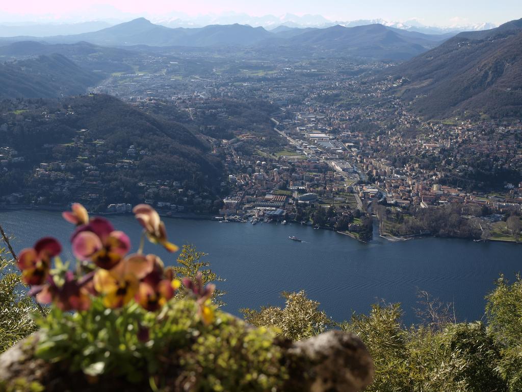 B&B Il Balcone Sul Lago Brunate Rum bild